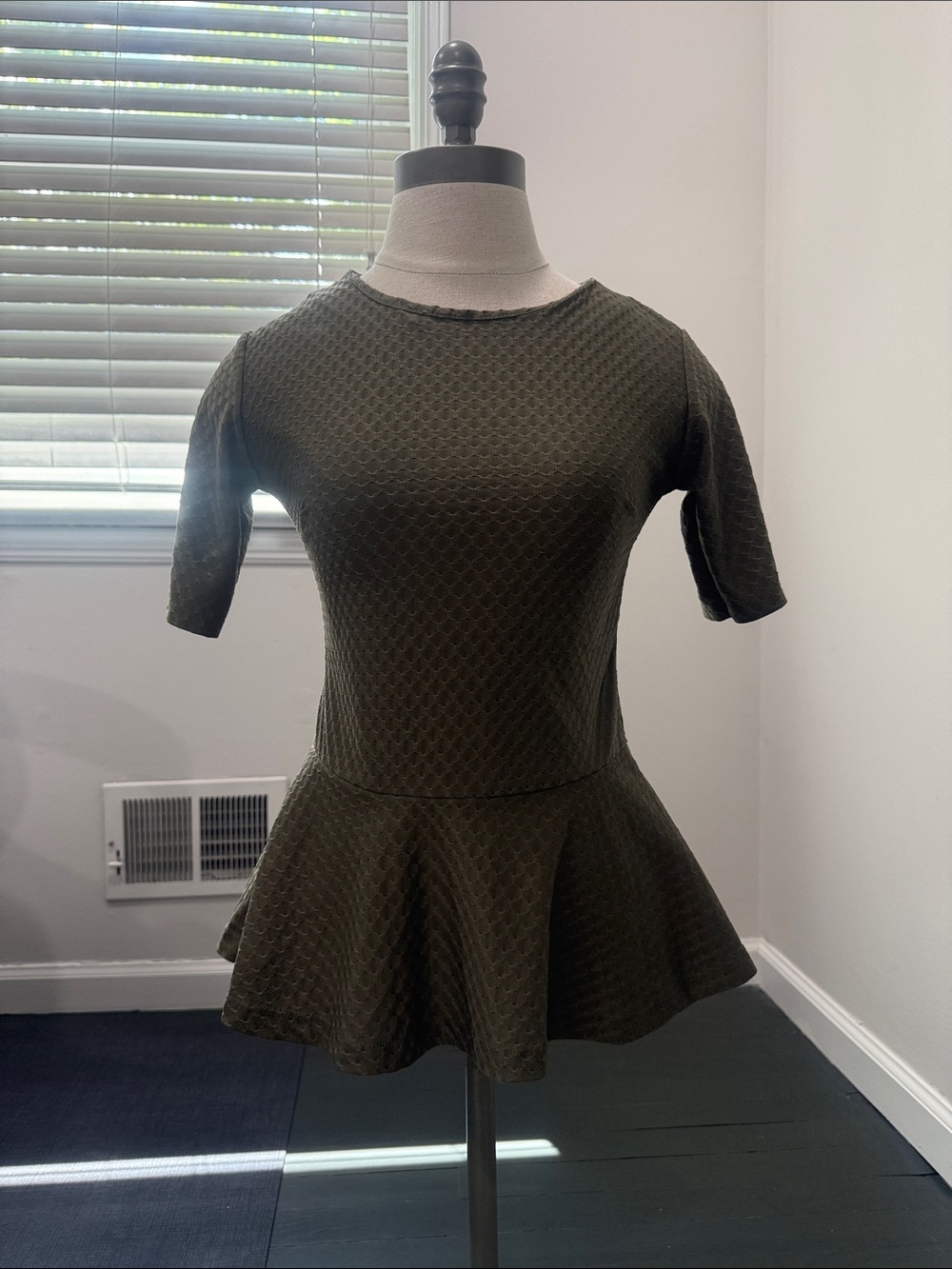 Zara Olive Green Textured Peplum Top